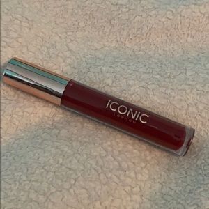 ICONIC LONDON GLOSS